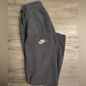 Nike Men’s black Sweatpants